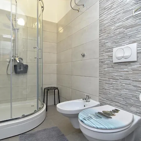 Apartment Family Friendly With A Swimming Pool Vodnjan, Fazana - 21040