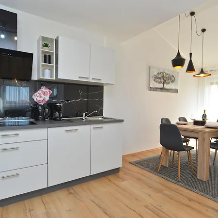 Family-friendly With Swimming Pool Vodnjan, Fazana - 21040 Apartment *